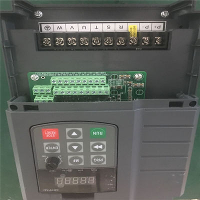 Solar inverter drive 0.75kw single phase three phase solar pump inverter